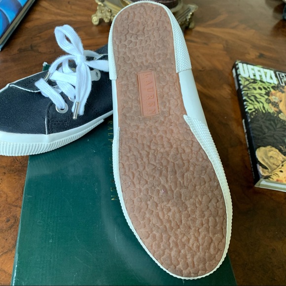 Ralph Lauren Sneaker - Picture 3 of 5